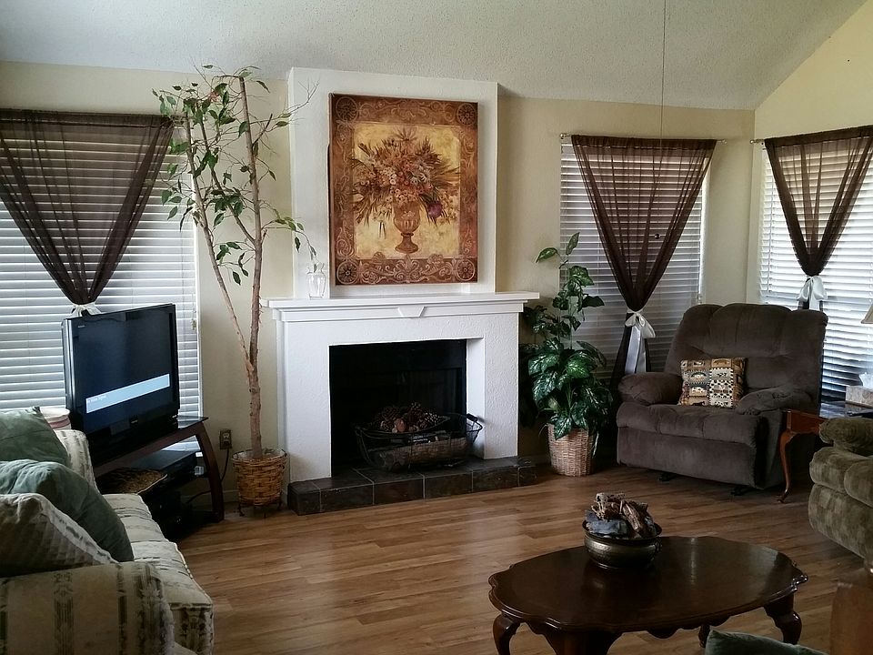 1st image of 7906 Clairemont Ave