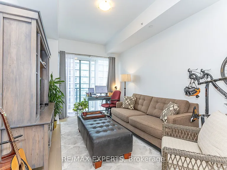30 Shore Breeze Dr #1215 — Photo 7