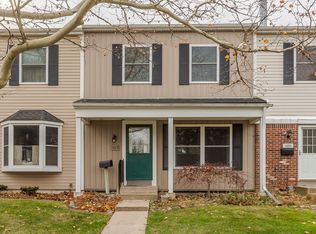 1223 Miniature Ct, Rochester, MI 48307