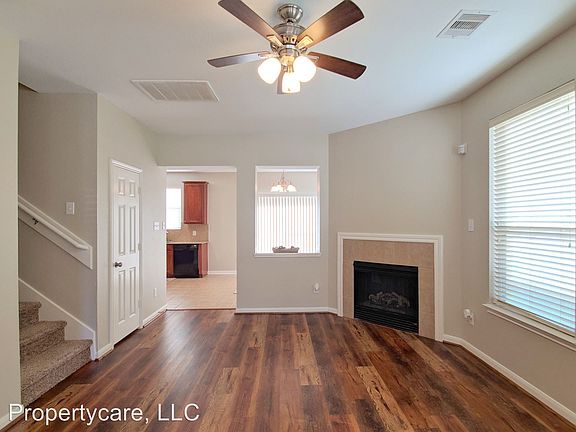 5th image of 16128 Limestone Lake Dr