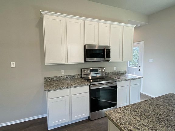 3rd image of 4544 Ben Milam St