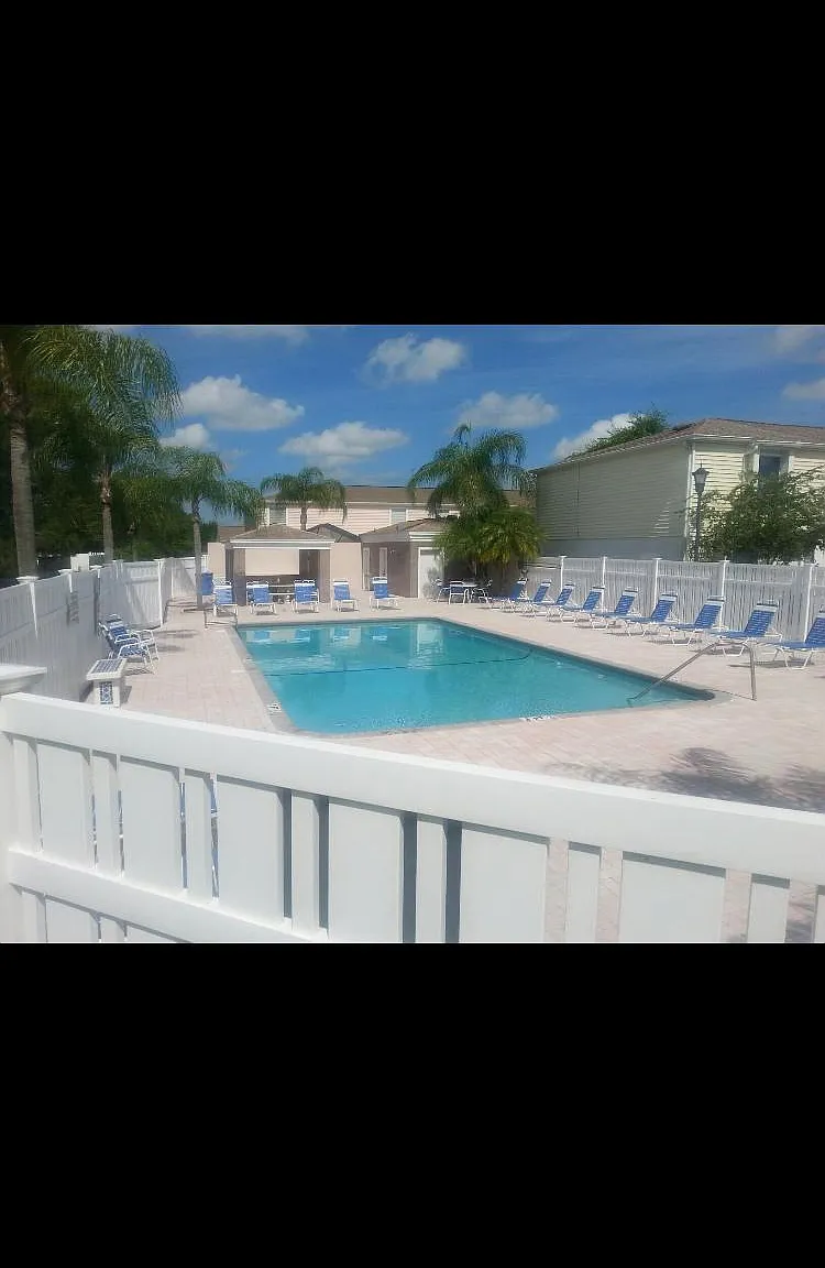 2 bed, 1.5 bath, 960 sqft, $1,795 — Photo 2