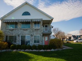 7322 Lakeview Dr, Lexington, MI 48450