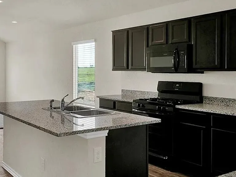 120 Brody Ln — Photo 9