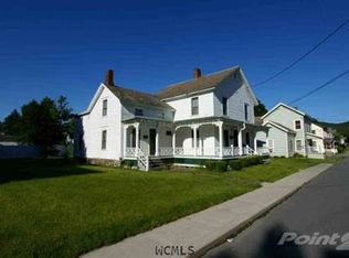 40 Morrison Ave, Granville, NY 12832