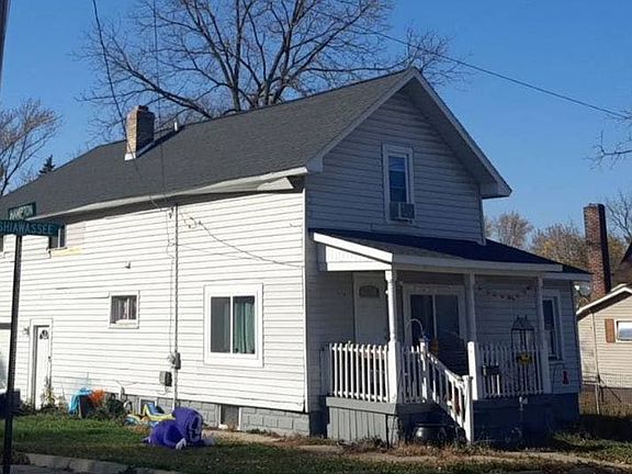 3rd image of 1118 S Shiawassee St