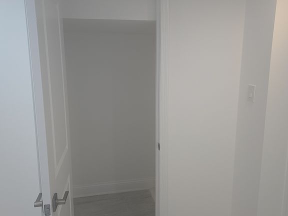 4th image of 2526 11th St NW
