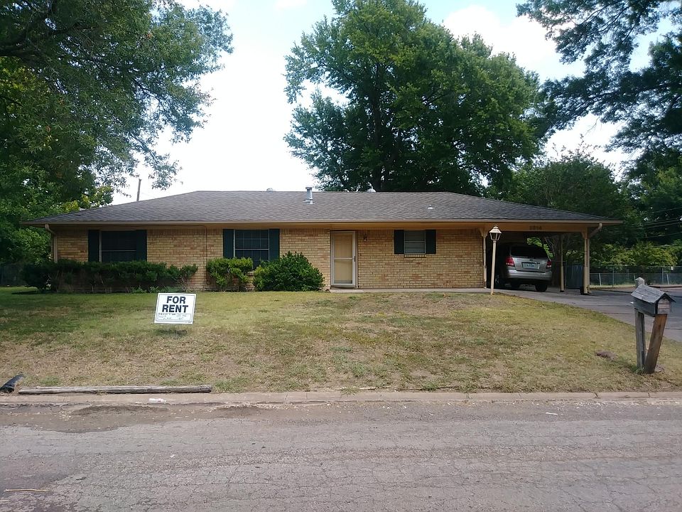 Front yard and house