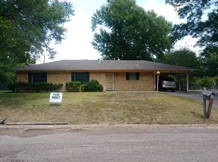 2514 Pecan St, Commerce, TX 75428