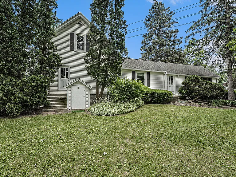 6875 Kalamazoo Ave SE — Photo 3