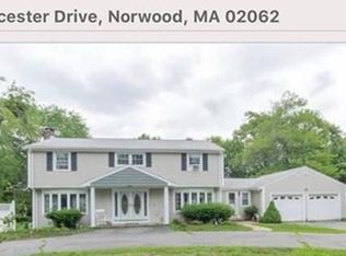 16 Worcester Dr, Norwood, MA 02062