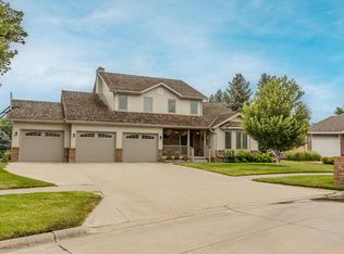 1810 N 26th St, Norfolk, NE 68701