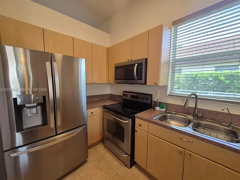 5033 SW 134th Ave — Photo 9