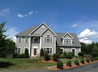 16 Rockridge Rd, Hopedale, MA 01747