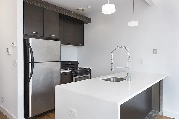 Rented by Bold New York | media 11