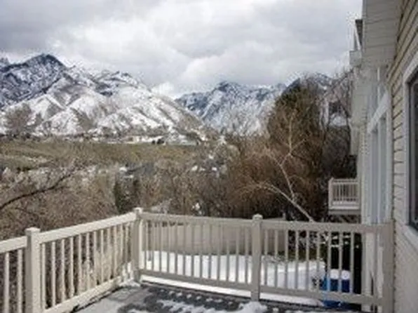 8967 Cobblecrest Ln, Sandy, UT 84093