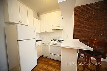 Rented by Metropolitan Realty