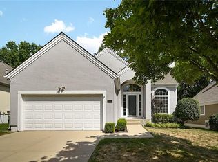800 W 131st Pl, Kansas City, MO 64145