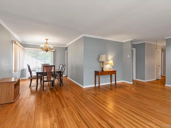 4th image of 480 Richmond Road
