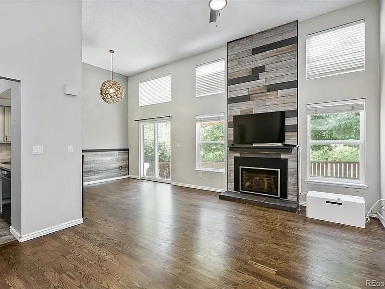 9228 Butterwood Ct — Photo 8
