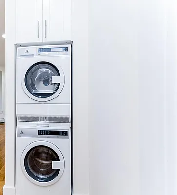 Rented by Uptown Flats LLC | media 46