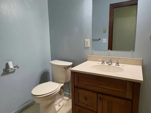 169 Leesville Rd #C, Moodus, CT 06469