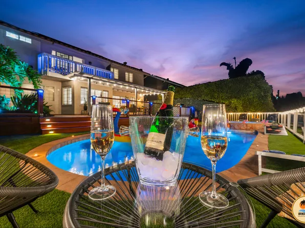 (undisclosed Address), San Diego, CA 92124