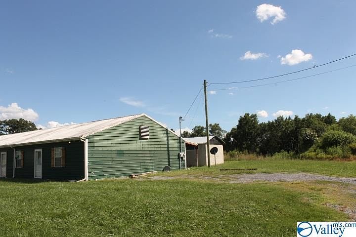 2nd image of 643 Junie Gilbert Rd