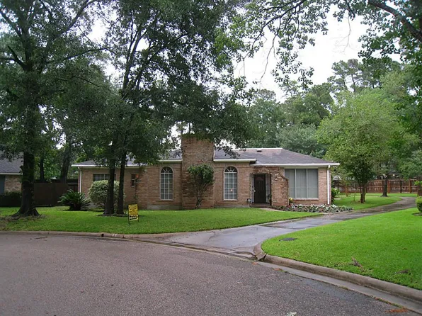2 Granby Ter, Conroe, TX 77304