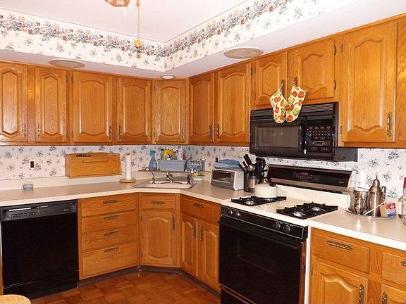 Lots of Cabinets