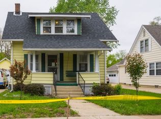 833 Douglas Ave, Aurora, IL 60505