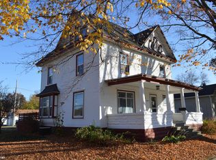 302 2nd St SE, Hampton, IA 50441