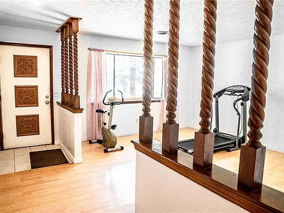 4th image of 1202 W Linda Ln