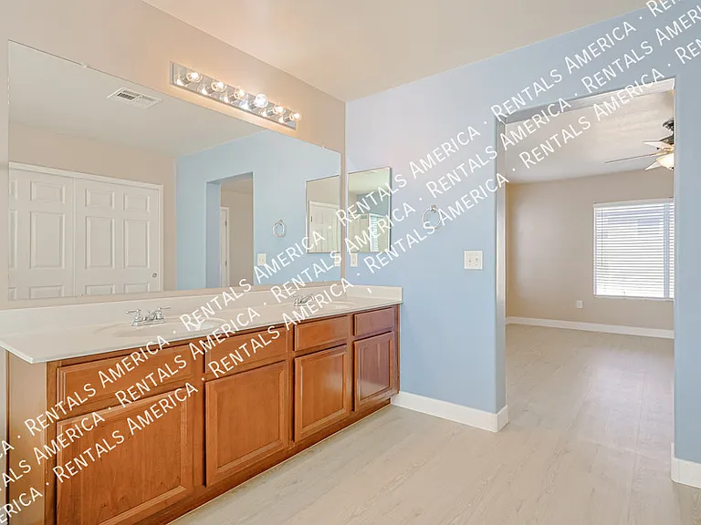 35101 N 30th Ln — Photo 32