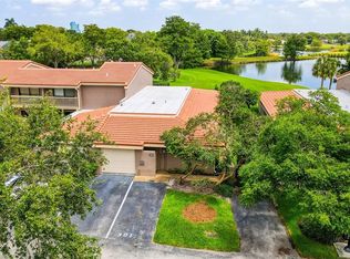 301 Saint Andrews Rd, Hollywood, FL 33021