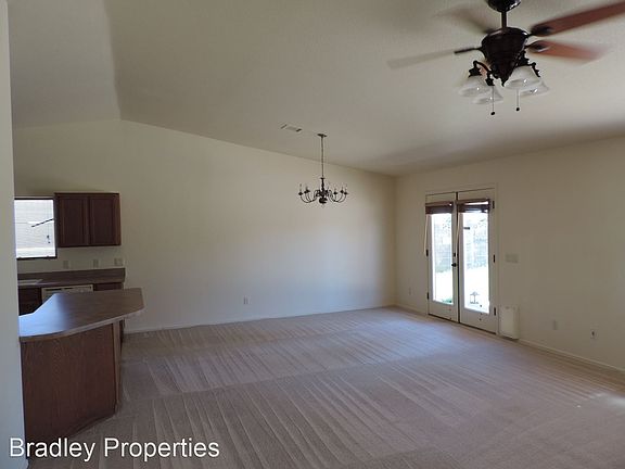 3rd image of 3825 Antequiera Dr