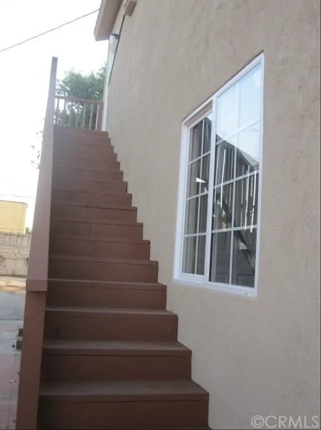 3 bed, 1100 sqft, $2,900 — Photo 1