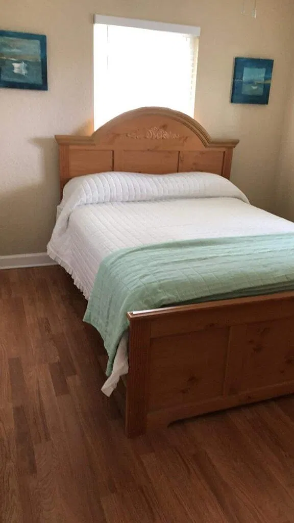 3 bed, 1136 sqft, $3,000 — Photo 1