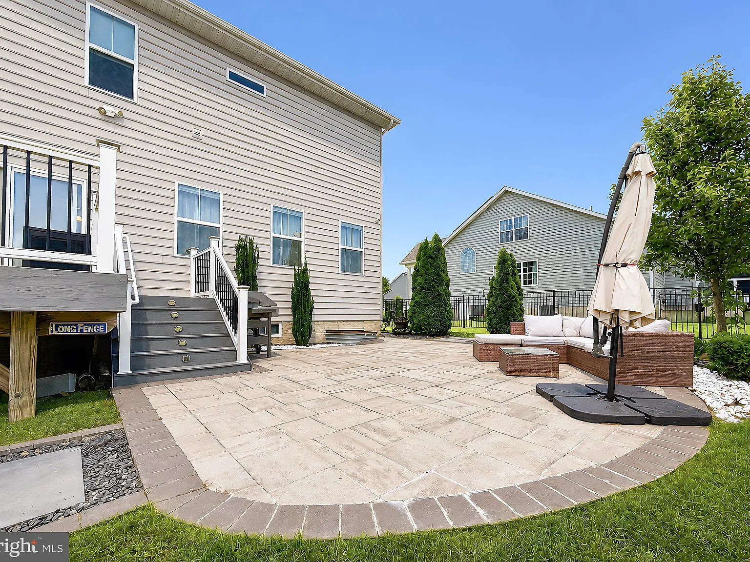 4 bed, 3.5 bath, 3350 sqft, $3,450 — Photo 2
