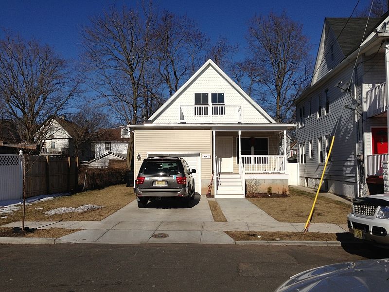 2nd image of 724-726 Wallace Place