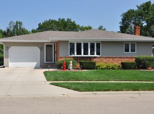 213 Fairview Ct, Waunakee, WI 53597