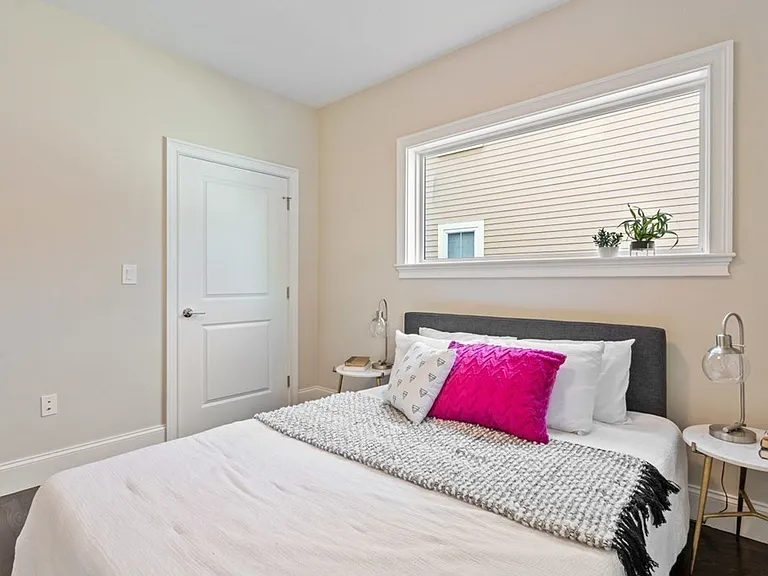 110 Albion St #1 — Photo 12