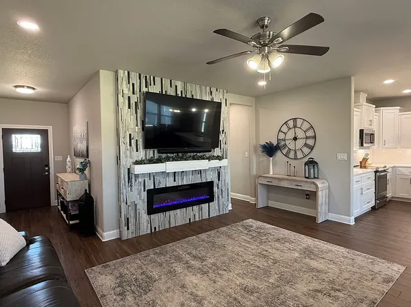 505 N Neu Dr, Lindsay, TX 76250