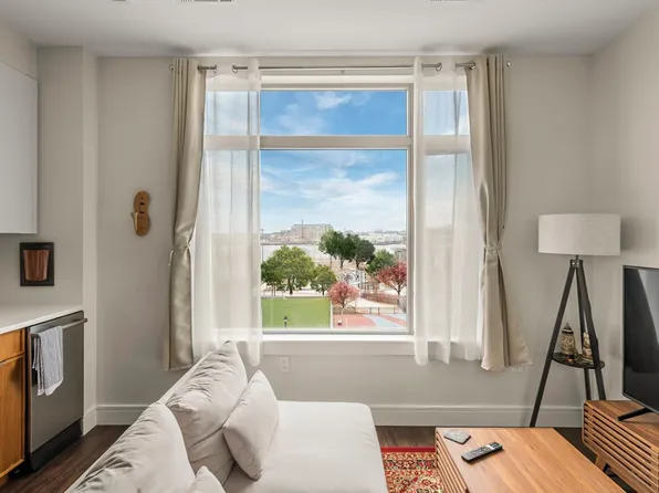 99 Sumner St Unit 413, Boston, MA 02128