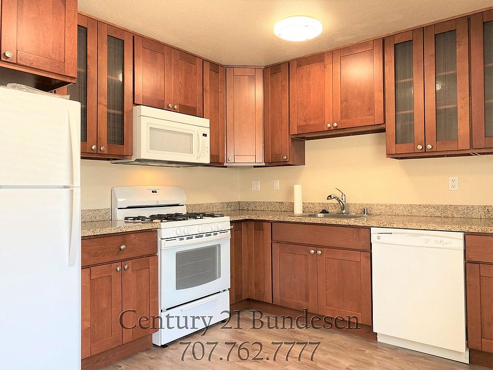 1st image of 607B 7th St