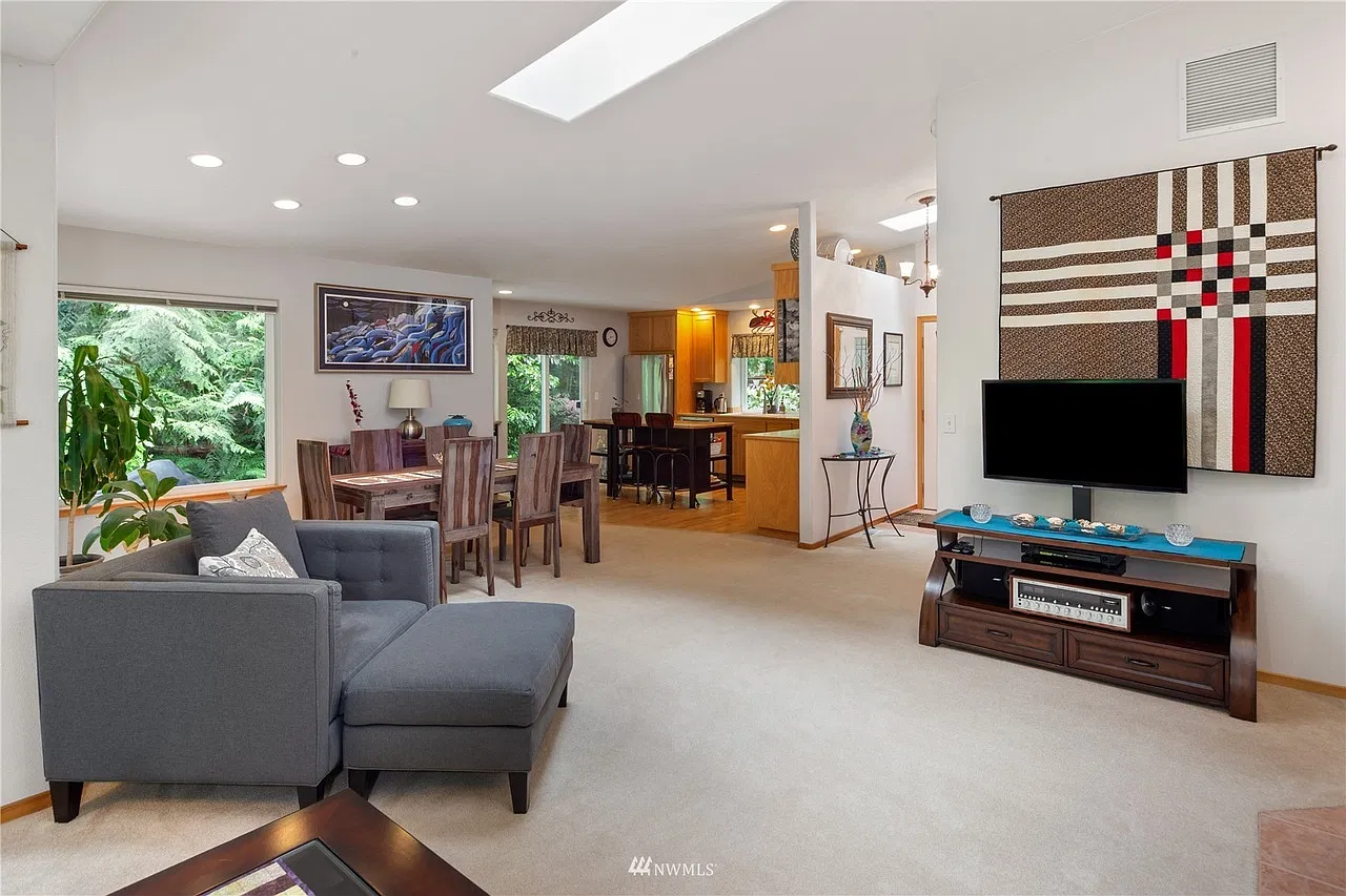 3 bed, 1724 sqft, $2,750 — Photo 4