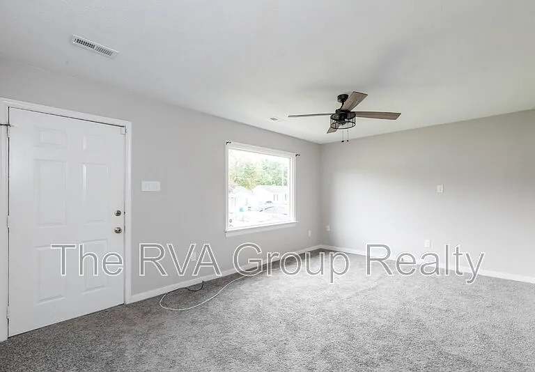 201 Evergreen Ave — Photo 6