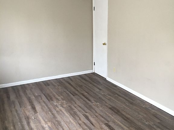 3rd image of 1204 Euclid Ave