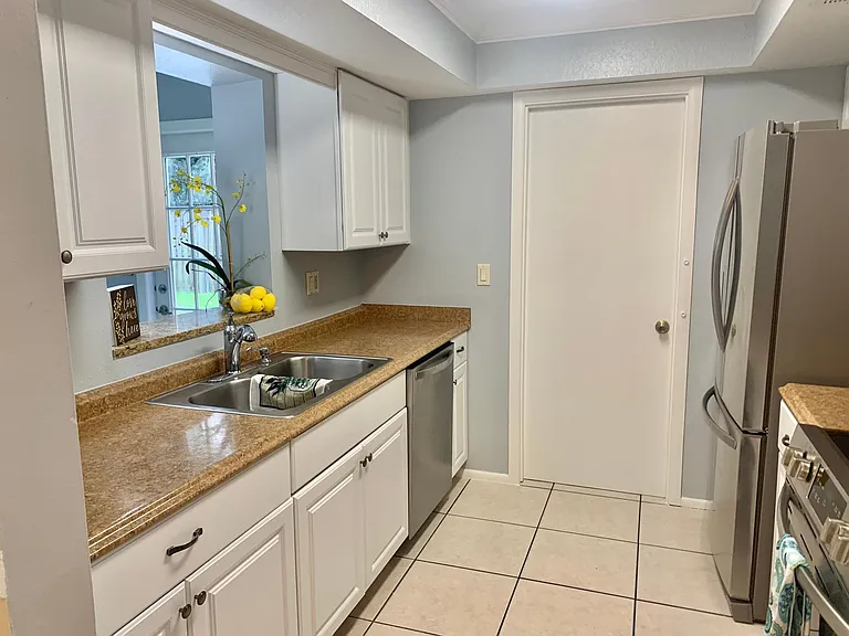 4871 Southland Dr — Photo 6