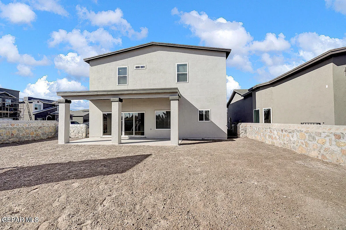Building Photo - 933 Gulf Streams Ave